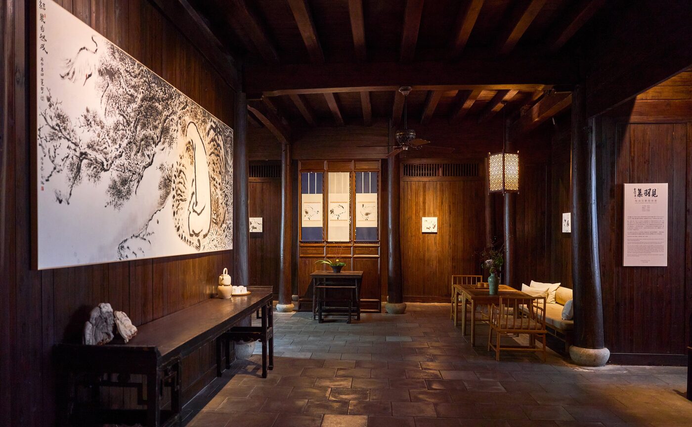 Lu Shang's crane paintings in the main hall of Fayun Place at Amanfayun, Hangzhou
