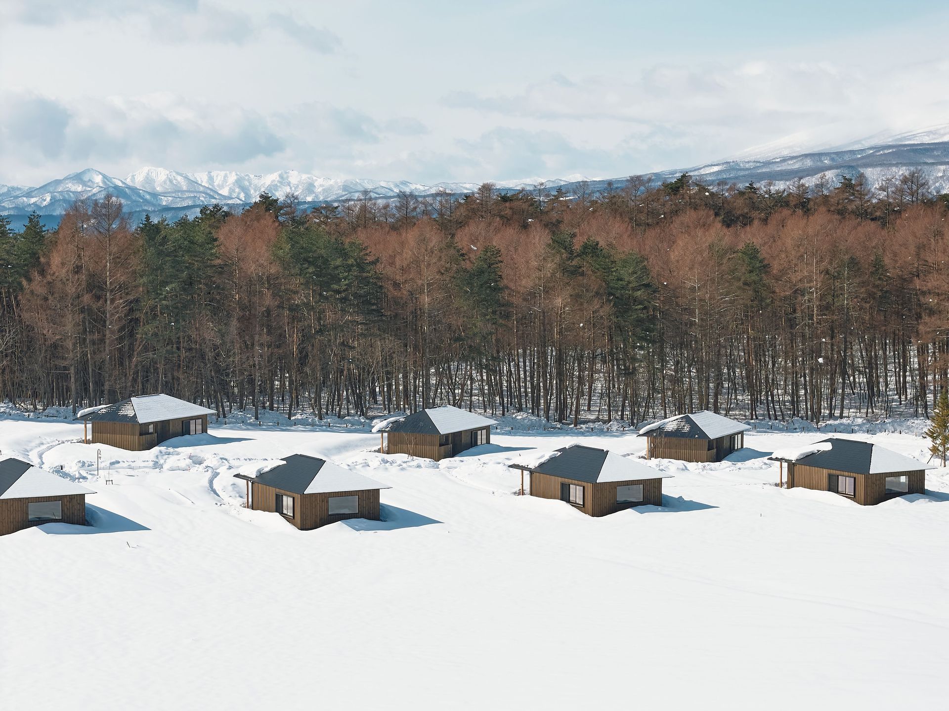 The interior at Azuma Farm Koiwai, with red pine, cedar and Iwate chestnut
