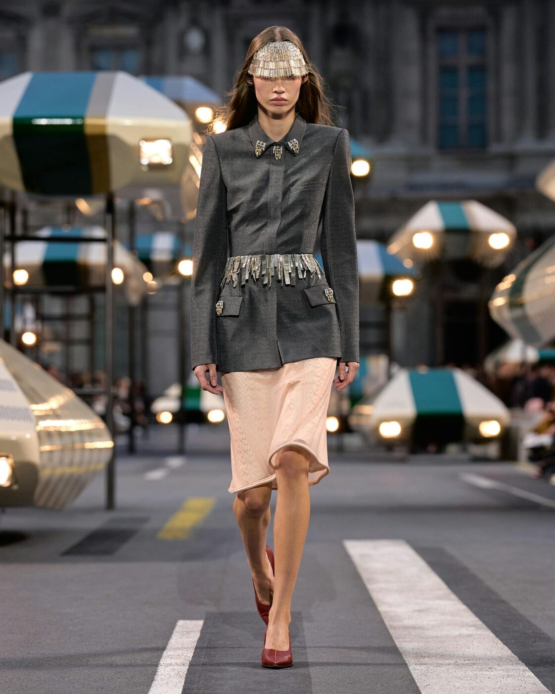 A Louis Vuitton Spring-Summer 2027 look by Nicolas Ghesquiere