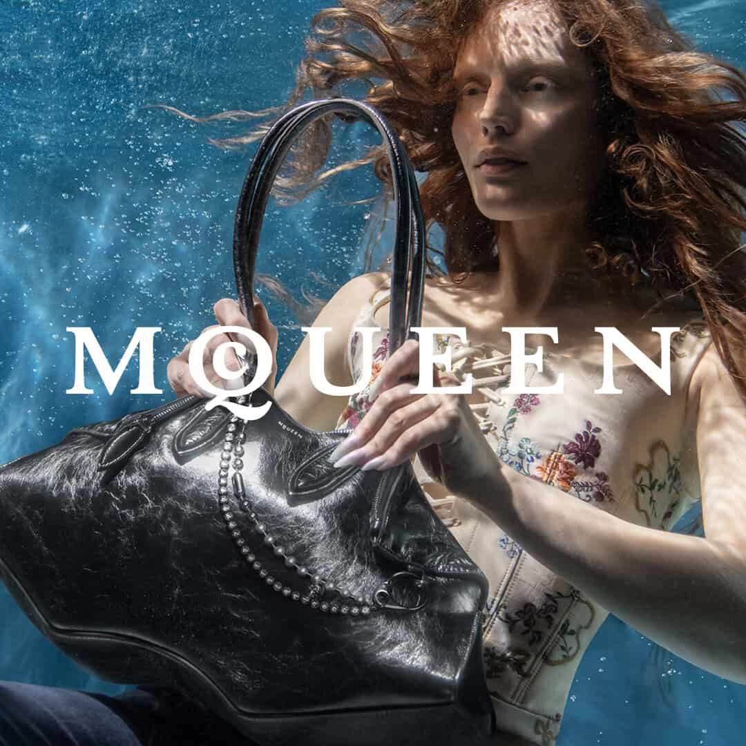 McQueen Manta bag in sculpted leather, reimagined from the Plato&rsquo;s Atlantis De Manta