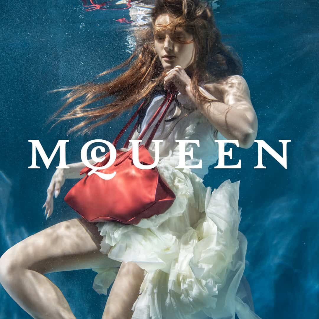 Tim Walker&rsquo;s campaign for the McQueen Manta bag &mdash; Vivien Solari submerged in crystal-clear water